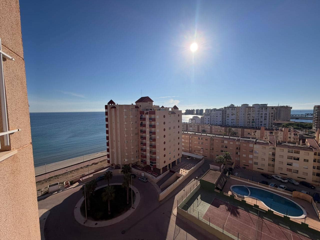 Piso de 1 habitación en La Manga del Mar Menor en venta con piscina - 145.000 € (Ref: 10113403)