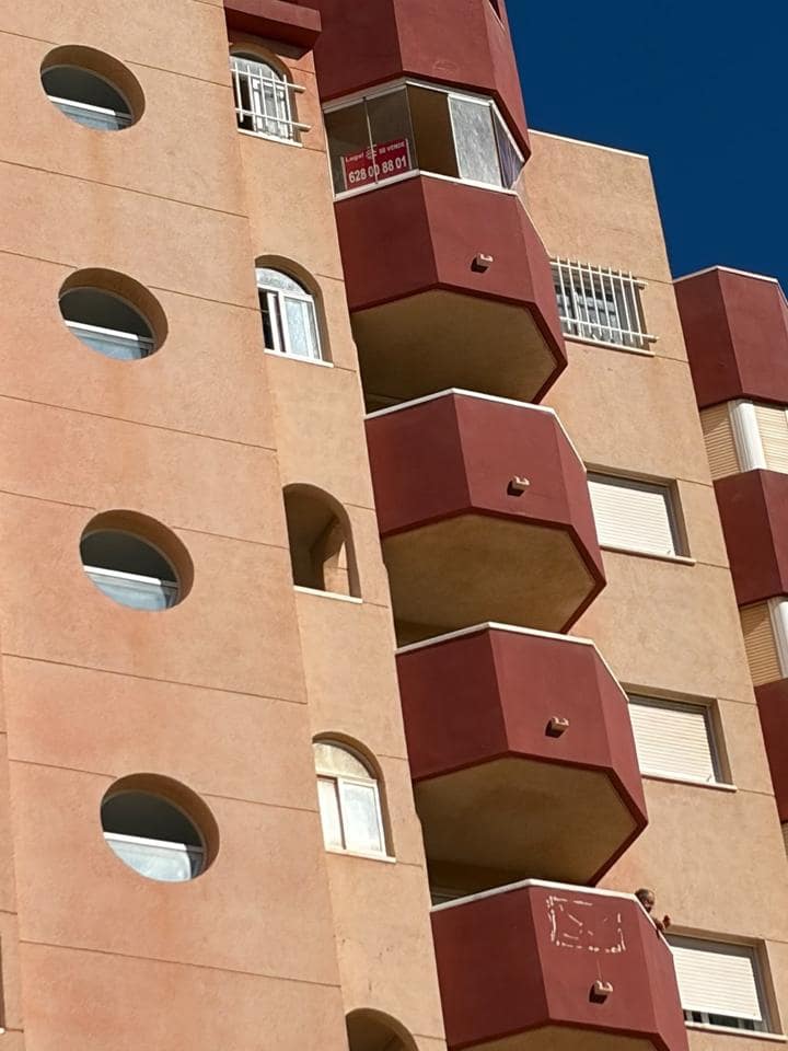 Piso de 1 habitación en La Manga del Mar Menor en venta con piscina - 145.000 € (Ref: 10113403)