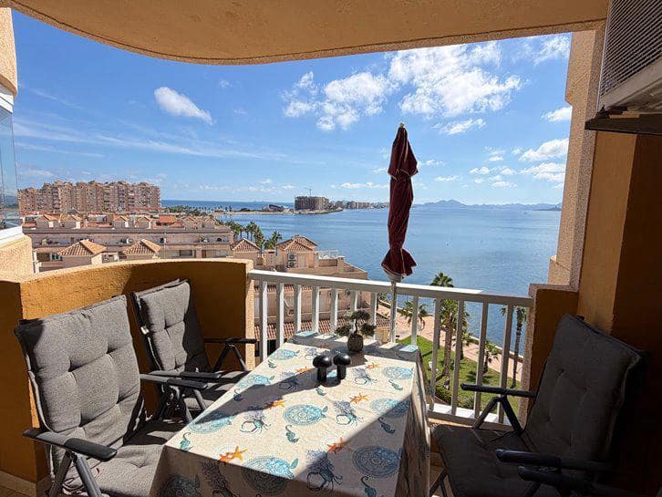 2 makuuhuone Asunto myytävänä paikassa La Manga del Mar Menor mukana uima-altaan 
autotalli - 229 000 € (Ref: 10118193)