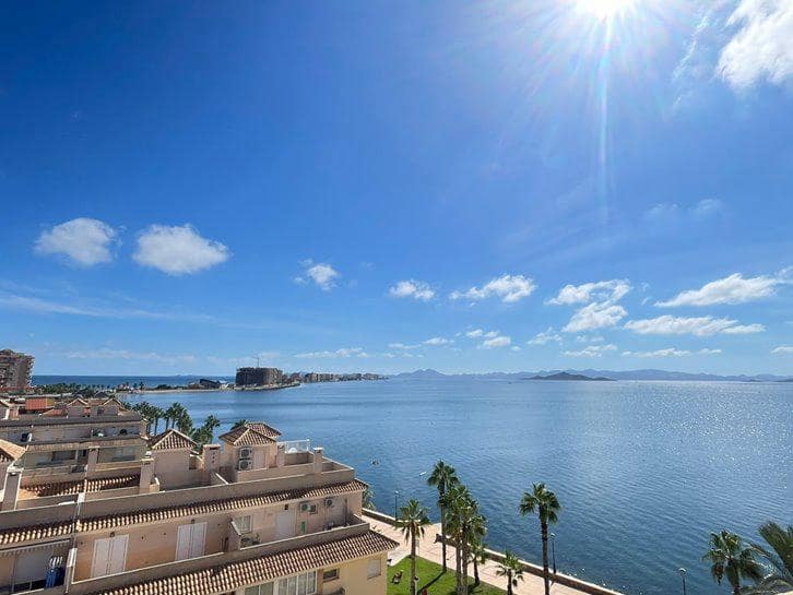 2 makuuhuone Asunto myytävänä paikassa La Manga del Mar Menor mukana uima-altaan 
autotalli - 229 000 € (Ref: 10118193)