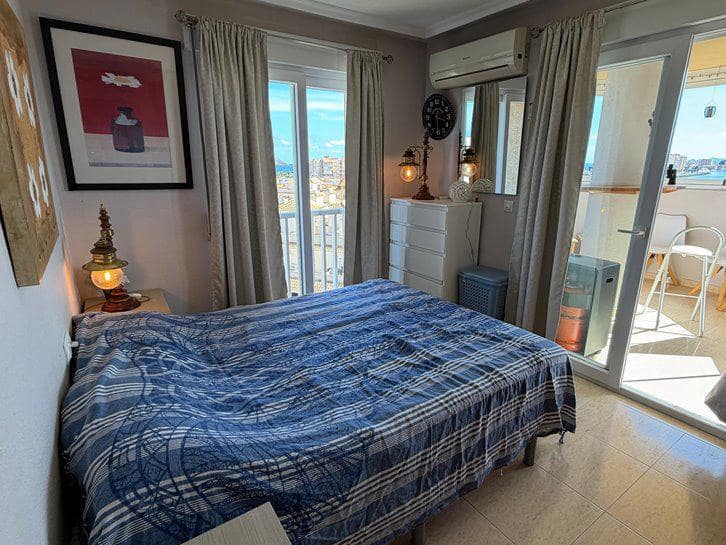 2 makuuhuone Asunto myytävänä paikassa La Manga del Mar Menor mukana uima-altaan 
autotalli - 229 000 € (Ref: 10118193)
