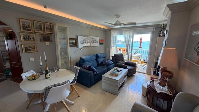 2 makuuhuone Asunto myytävänä paikassa La Manga del Mar Menor mukana uima-altaan 
autotalli - 229 000 € (Ref: 10118193)