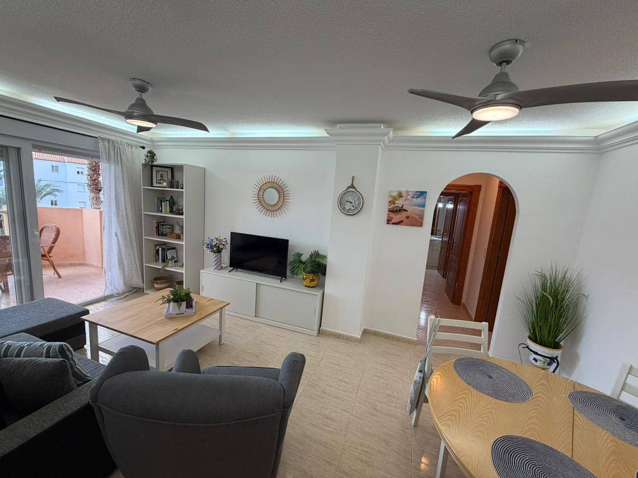 2 bedroom Flat for sale in La Manga del Mar Menor with pool garage - € 185,000 (Ref: 10161951)