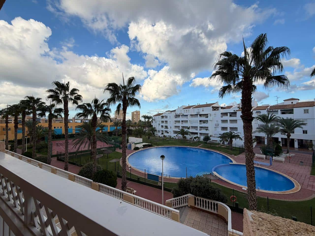2 bedroom Flat for sale in La Manga del Mar Menor with pool garage - € 185,000 (Ref: 10161951)