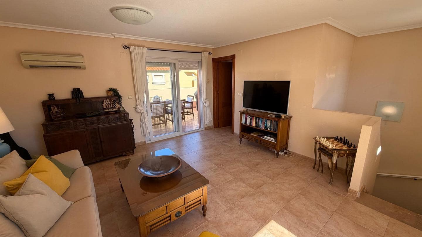 3 soveværelse Lejlighed til salg i La Manga del Mar Menor med swimmingpool garage - € 298.000 (Ref: 10170038)
