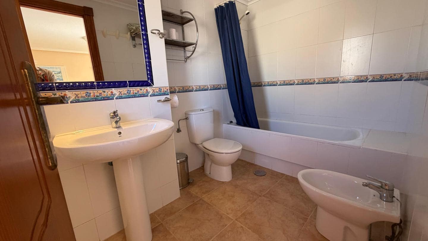 3 soveværelse Lejlighed til salg i La Manga del Mar Menor med swimmingpool garage - € 298.000 (Ref: 10170038)