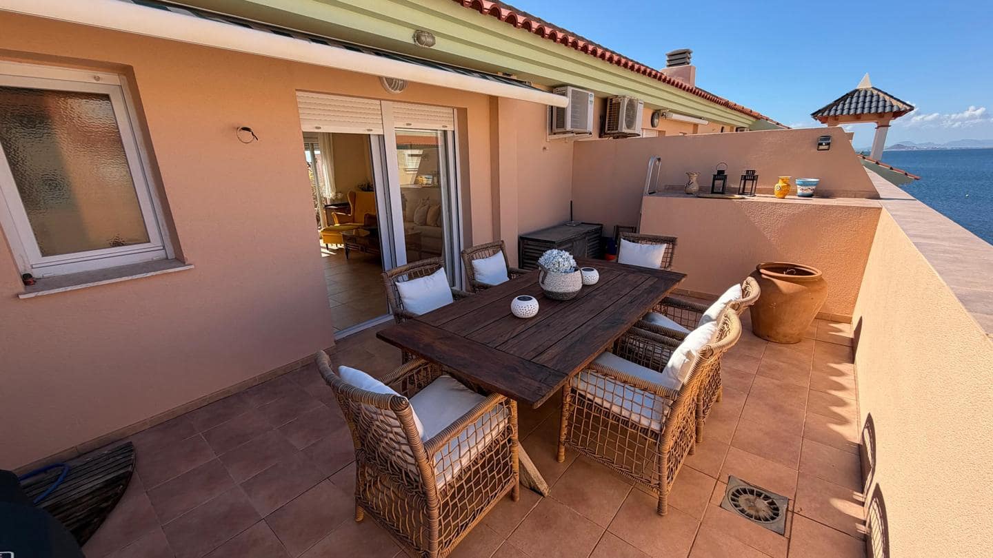 3 soveværelse Lejlighed til salg i La Manga del Mar Menor med swimmingpool garage - € 298.000 (Ref: 10170038)