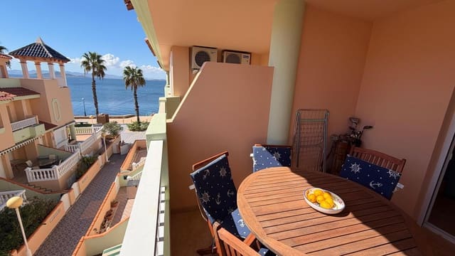3 makuuhuone Asunto myytävänä paikassa La Manga del Mar Menor mukana uima-altaan 
autotalli - 298 000 € (Ref: 10170038)