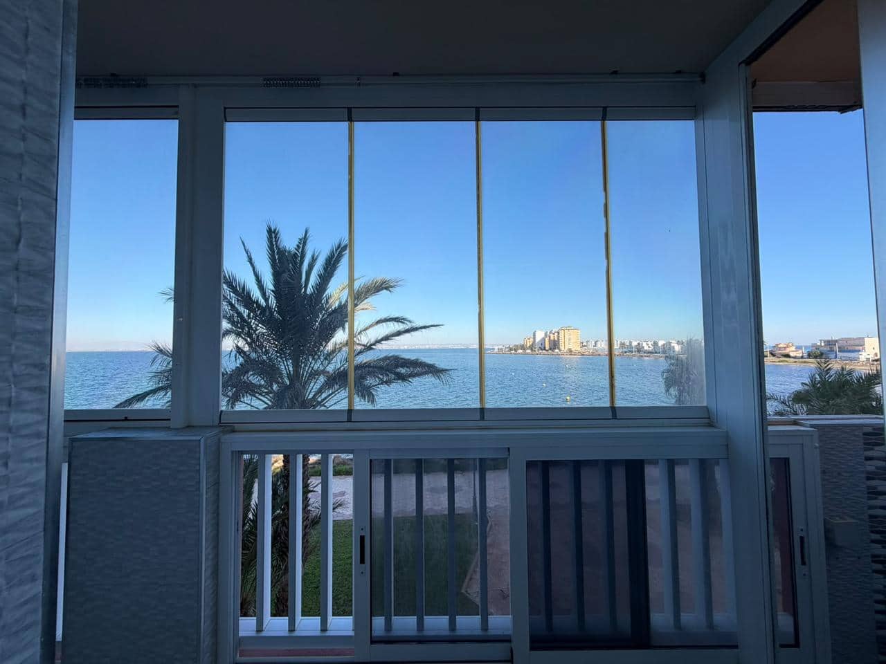 3 soverom Leilighet til salgs i La Manga del Mar Menor med svømmebasseng garasje - € 290 000 (Ref: 10183920)