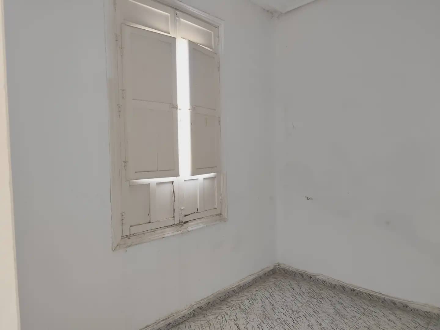 4 chambre Finca/Maison de Campagne à vendre à Beniajan avec garage - 150 000 € (Ref: 10045541)