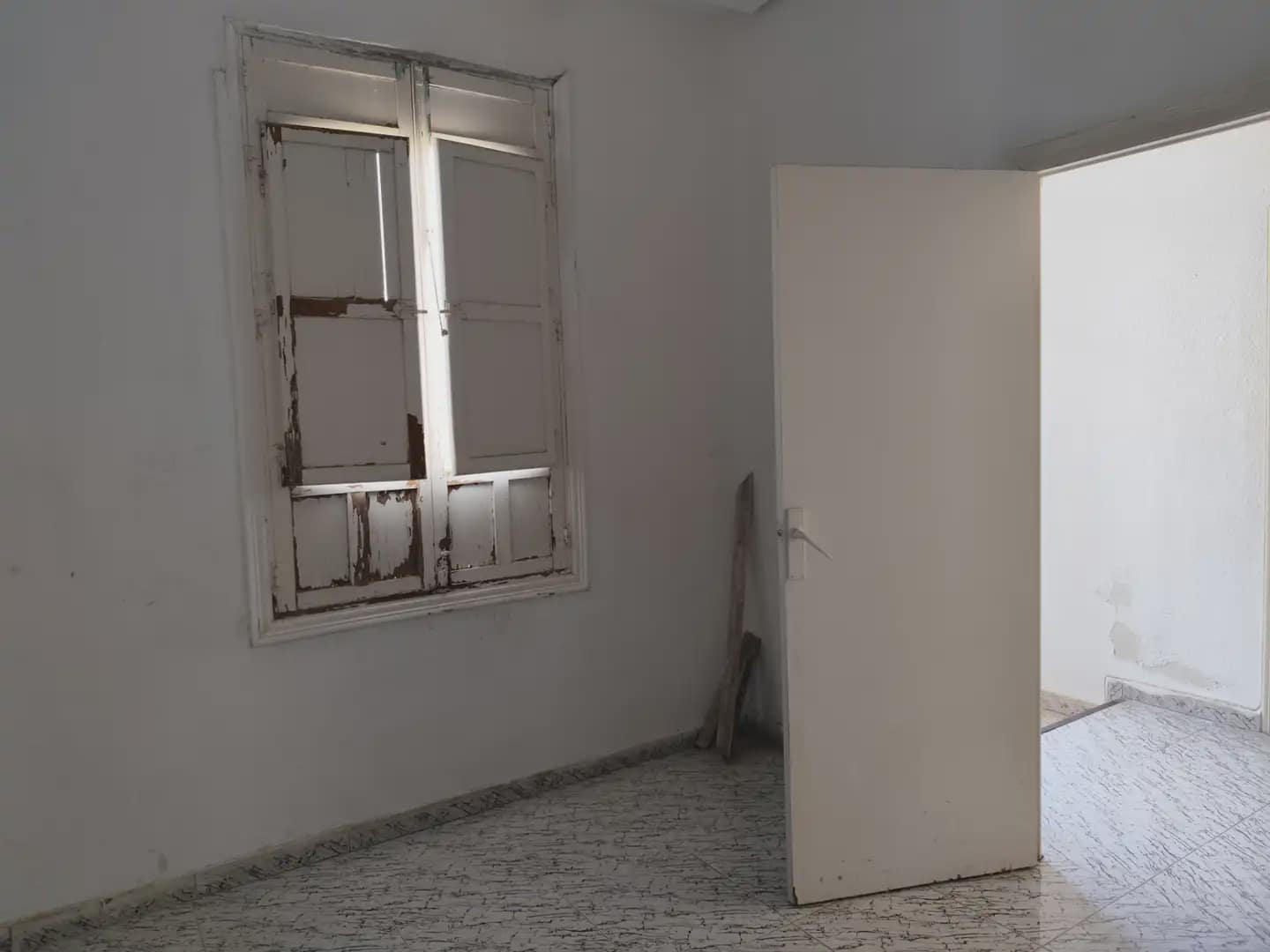 4 chambre Finca/Maison de Campagne à vendre à Beniajan avec garage - 150 000 € (Ref: 10045541)