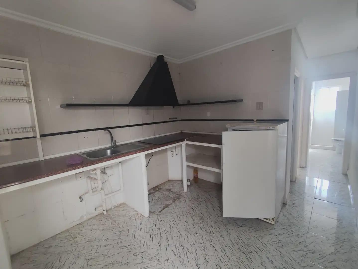 4 chambre Finca/Maison de Campagne à vendre à Beniajan avec garage - 150 000 € (Ref: 10045541)