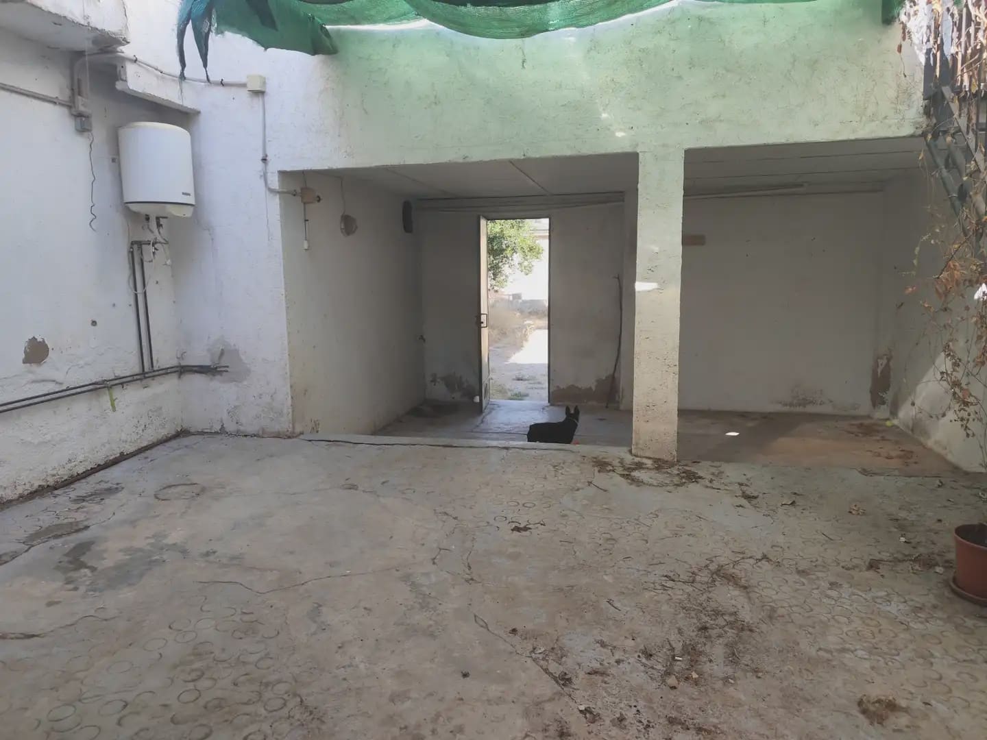 4 chambre Finca/Maison de Campagne à vendre à Beniajan avec garage - 150 000 € (Ref: 10045541)