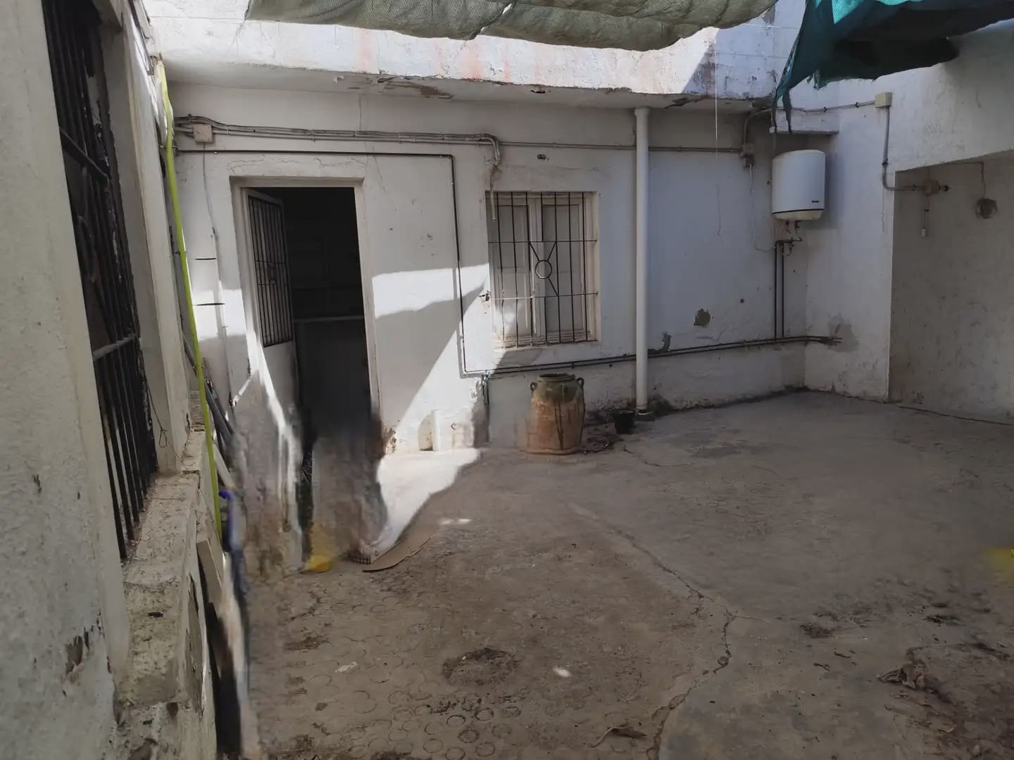 4 chambre Finca/Maison de Campagne à vendre à Beniajan avec garage - 150 000 € (Ref: 10045541)