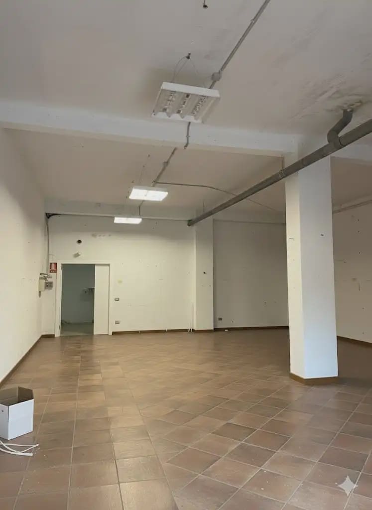 Kaupallinen myytävänä paikassa Beniajan - 130 000 € (Ref: 10045545)