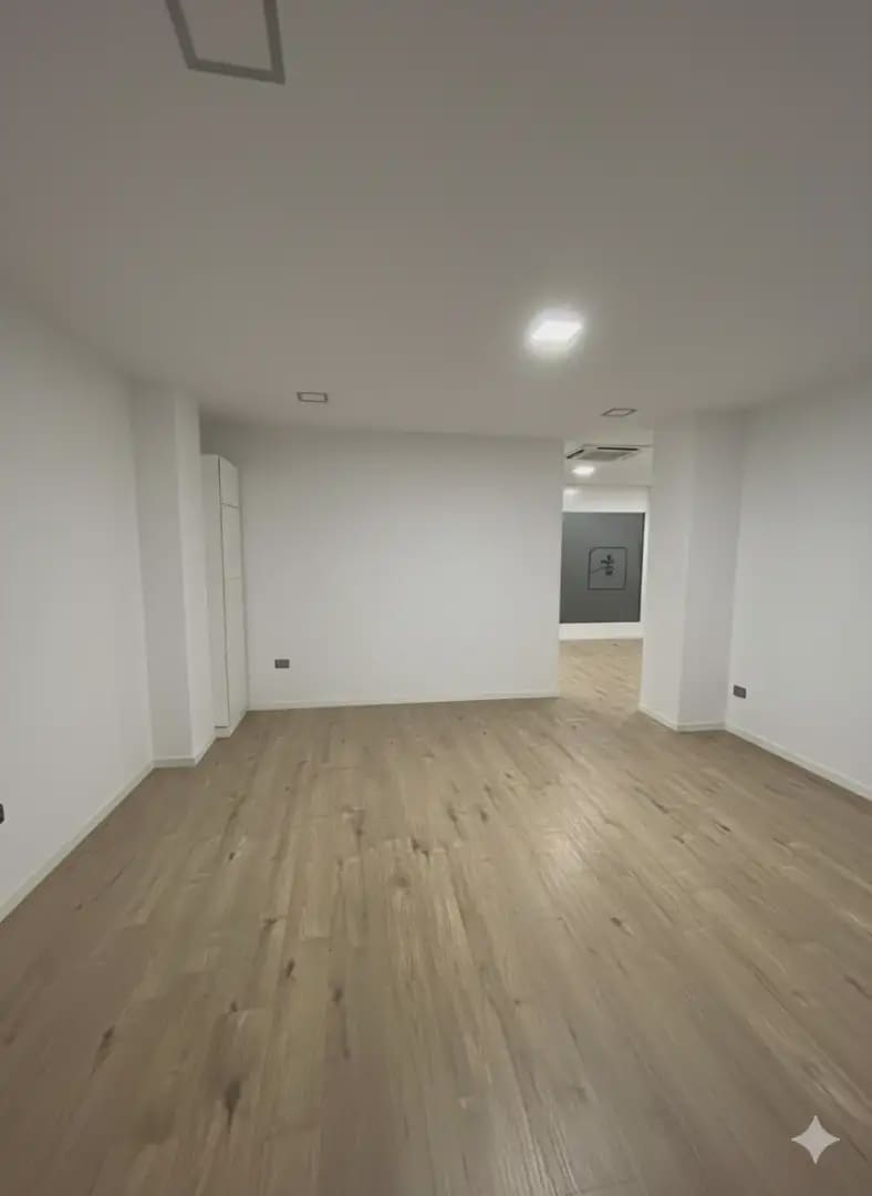 Kaupallinen myytävänä paikassa Beniajan - 130 000 € (Ref: 10045545)