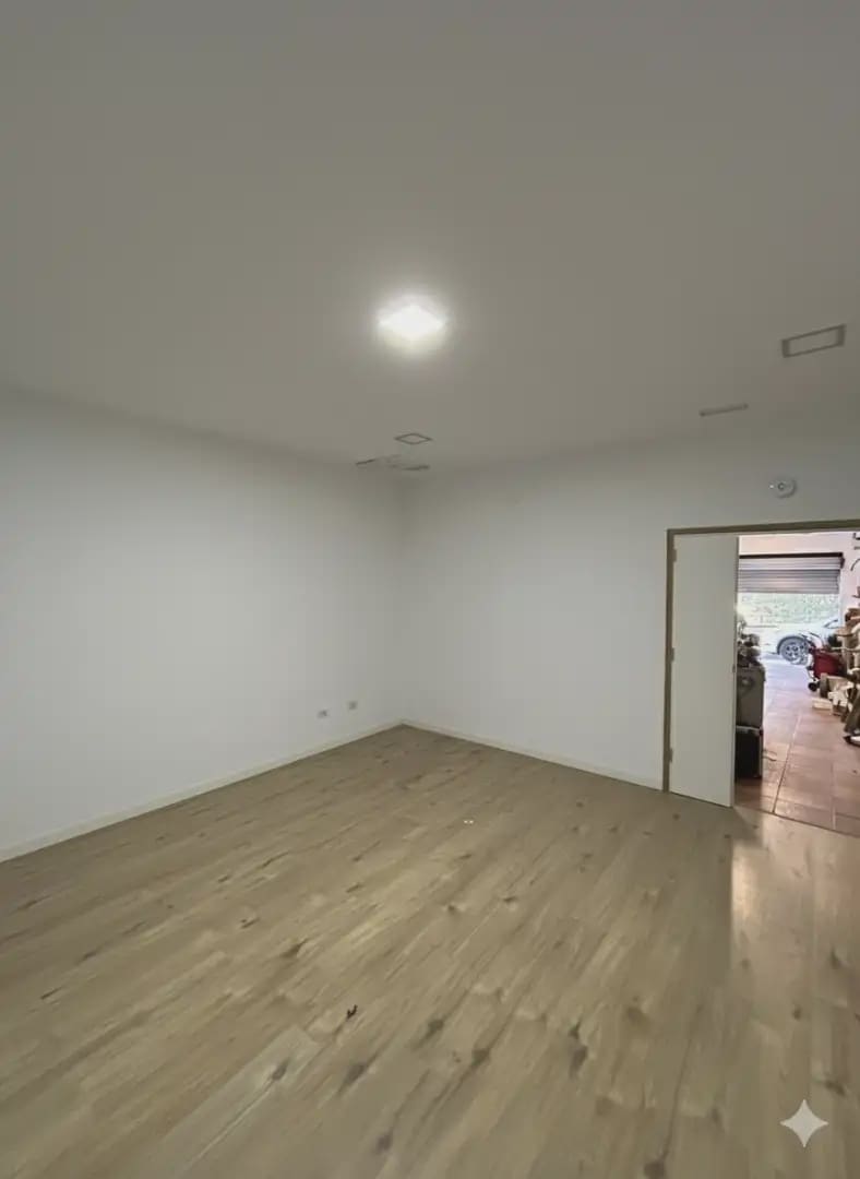 Kaupallinen myytävänä paikassa Beniajan - 130 000 € (Ref: 10045545)