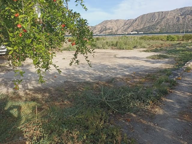 Grunde uden byggetilladelser til salg i Torreagüera, Murcia by - € 30.000 (Ref: 10045550)