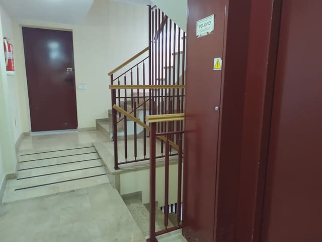 5 makuuhuone Kattohuoneisto myytävänä paikassa Puente Tocinos, Murcia kaupunki mukana 
autotalli - 310 000 € (Ref: 10045554)