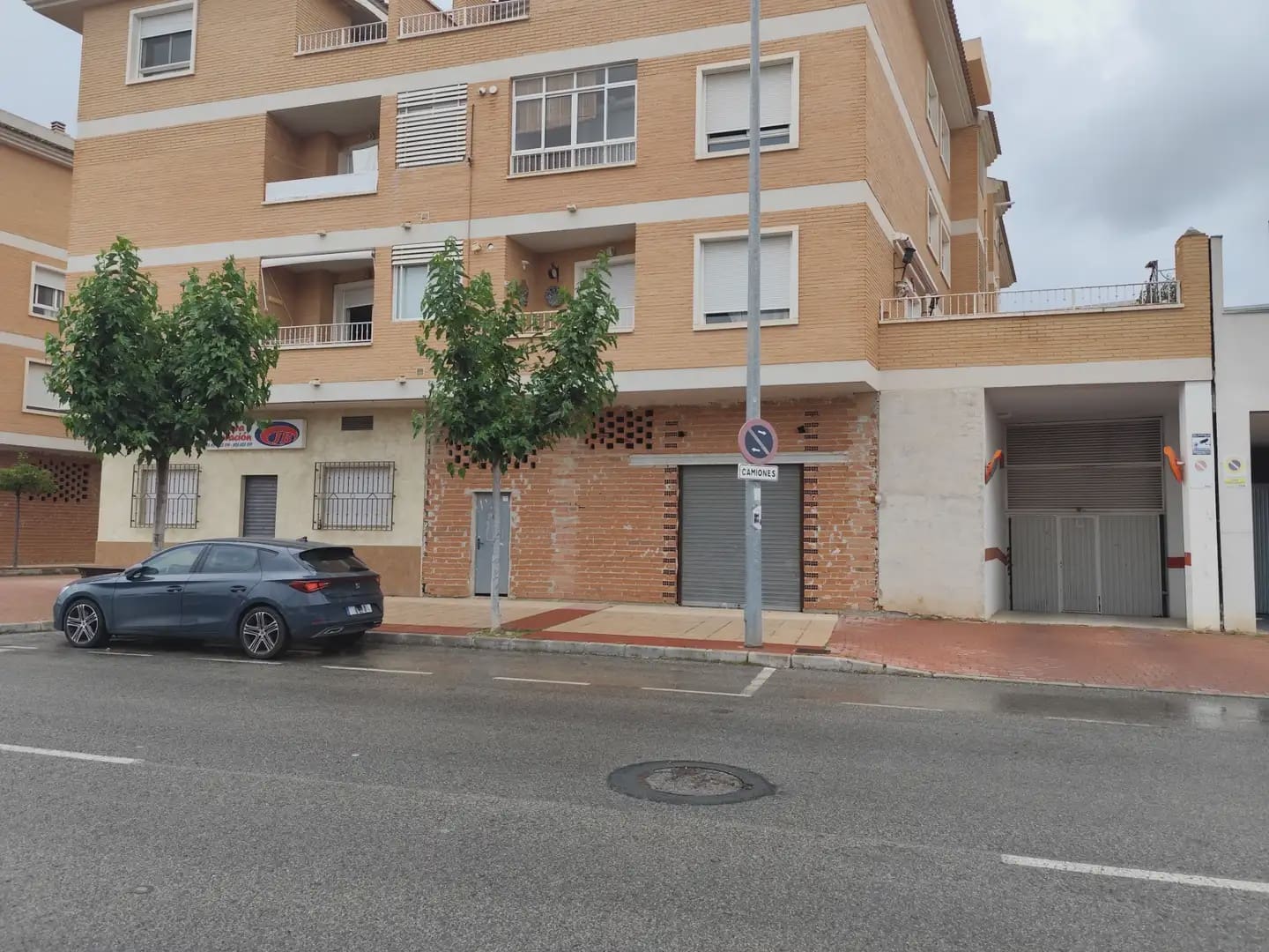 Kaupallinen myytävänä paikassa San Jose de la Vega - 130 000 € (Ref: 10045559)