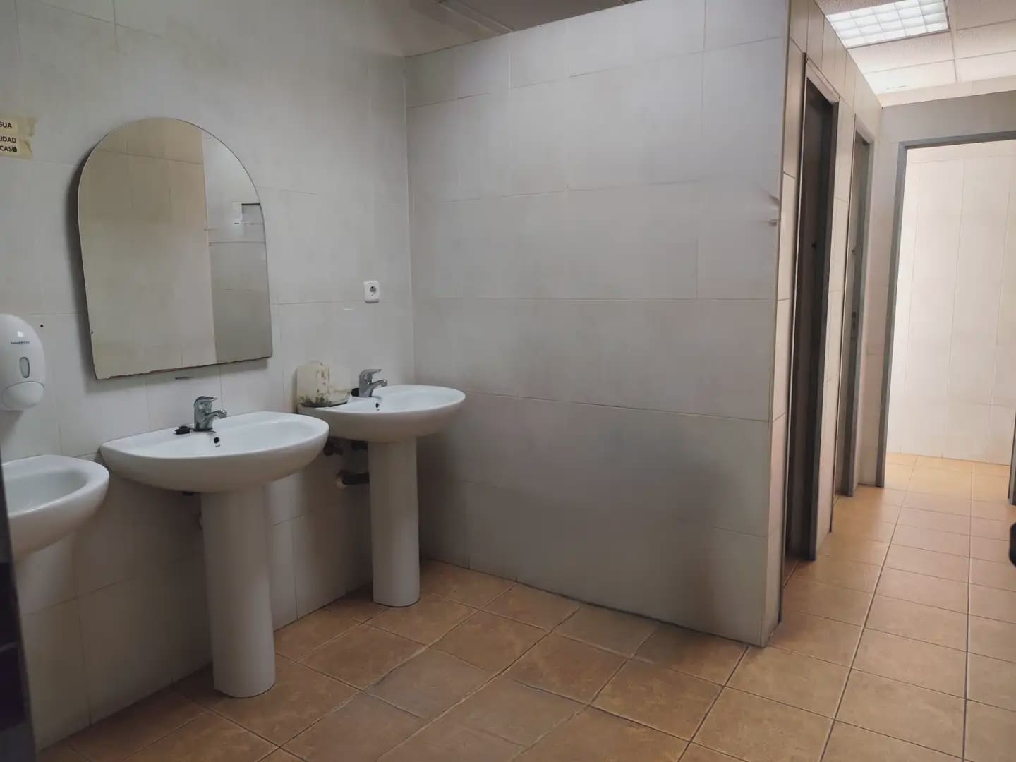 Commercial for sale in San Gines - € 1,500,000 (Ref: 10100587)