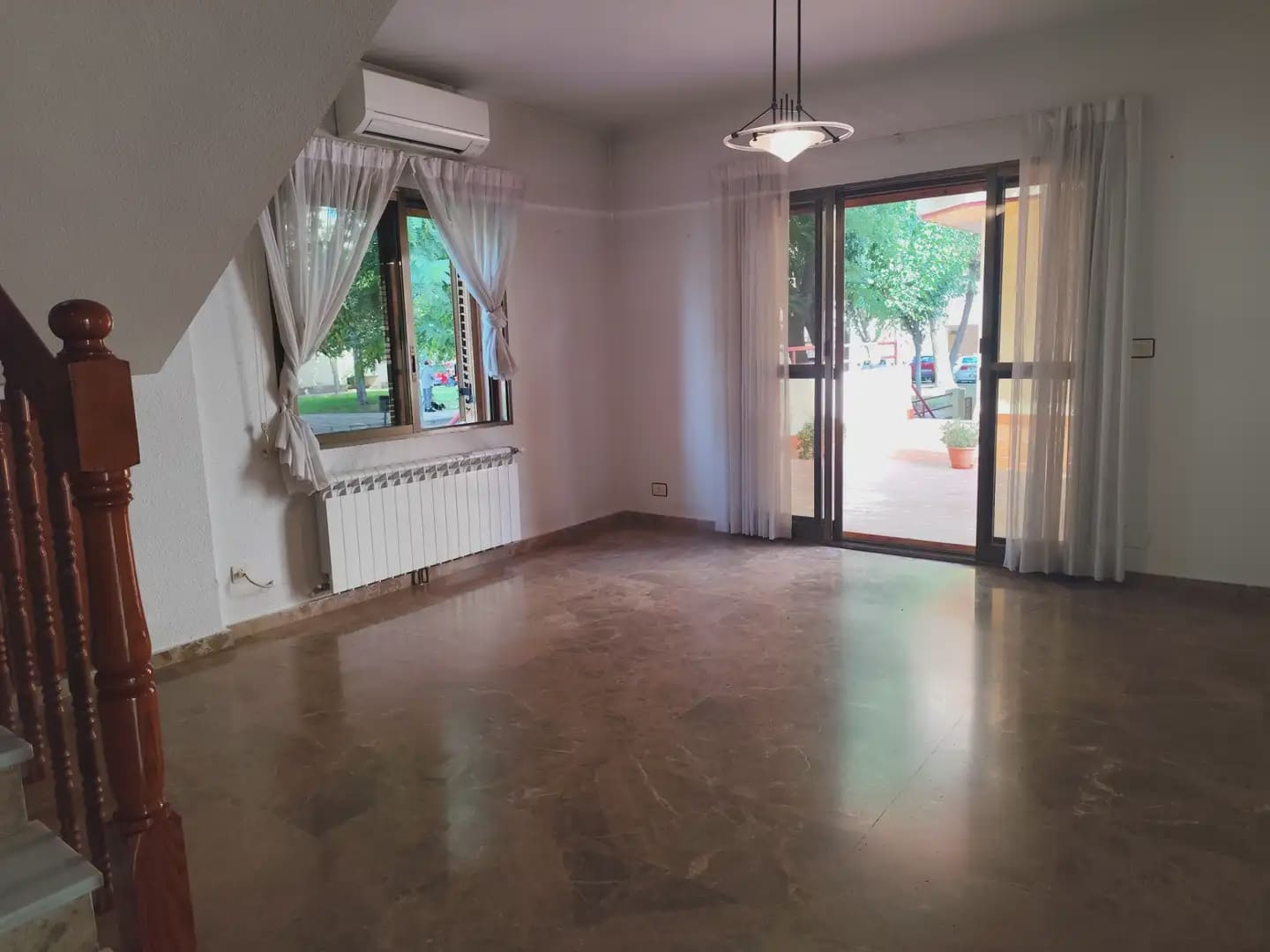 4 bedroom Townhouse for sale in Beniajan with garage - € 220,000 (Ref: 10101186)