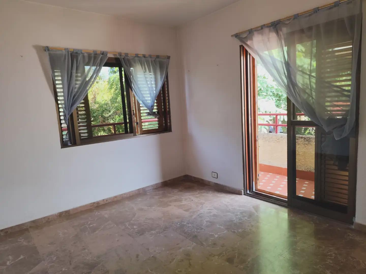 4 bedroom Townhouse for sale in Beniajan with garage - € 220,000 (Ref: 10101186)