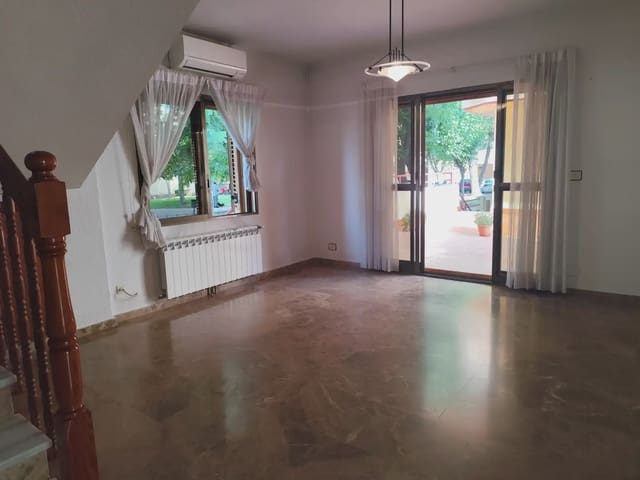 4 bedroom Townhouse for sale in Beniaján, Murcia city with garage - € 220,000 (Ref: 10101186)