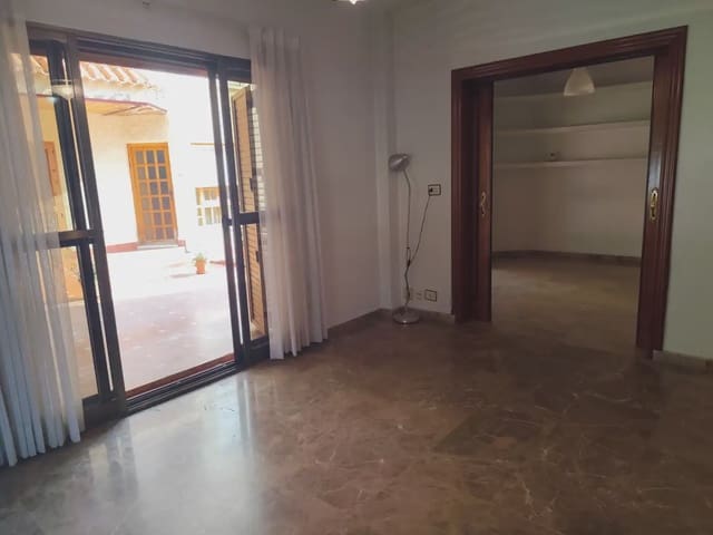 4 bedroom Townhouse for sale in Beniaján, Murcia city with garage - € 220,000 (Ref: 10101186)