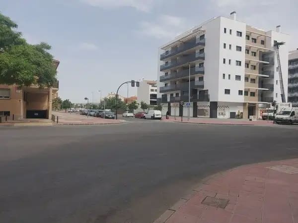 Kommersiell til salgs i Murcia by - € 315 000 (Ref: 10172169)