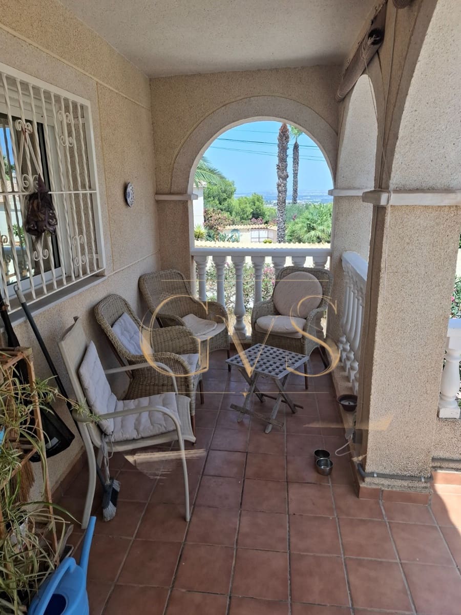 4 sovrum Villa till salu i San Miguel de Salinas med pool garage - 575 000 € (Ref: 10010228)