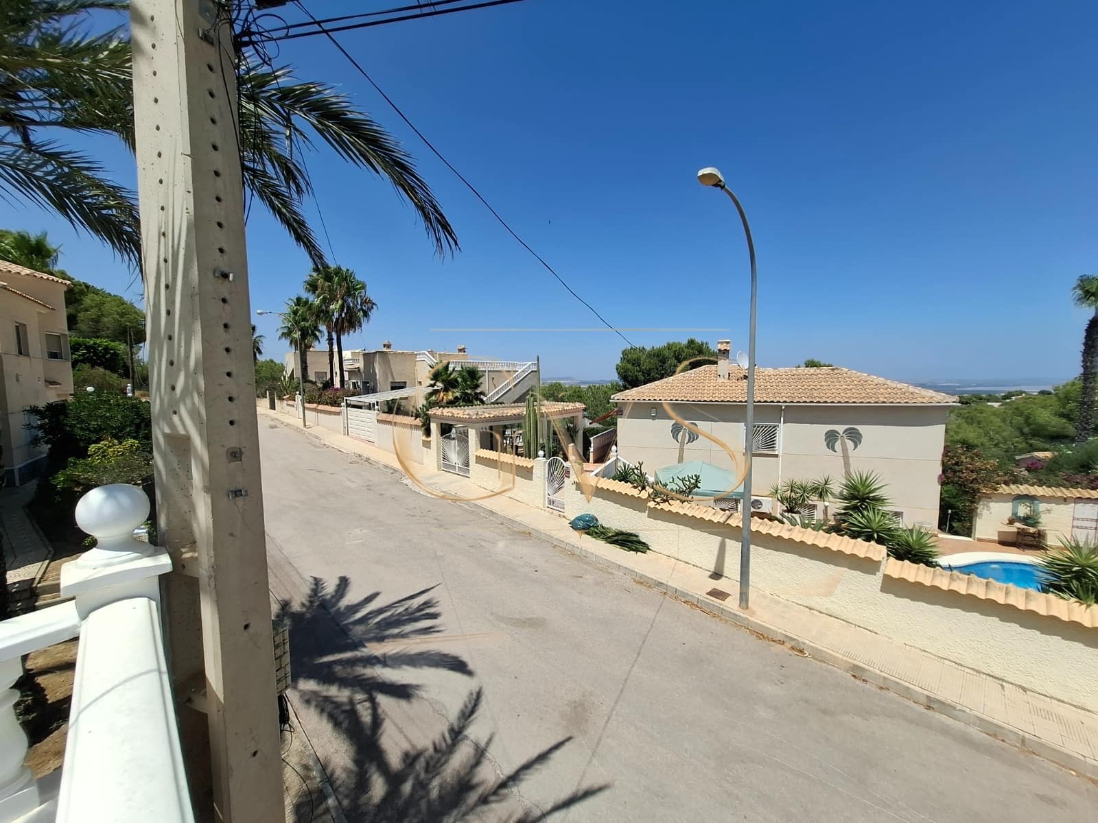 4 sovrum Villa till salu i San Miguel de Salinas med pool garage - 575 000 € (Ref: 10010228)