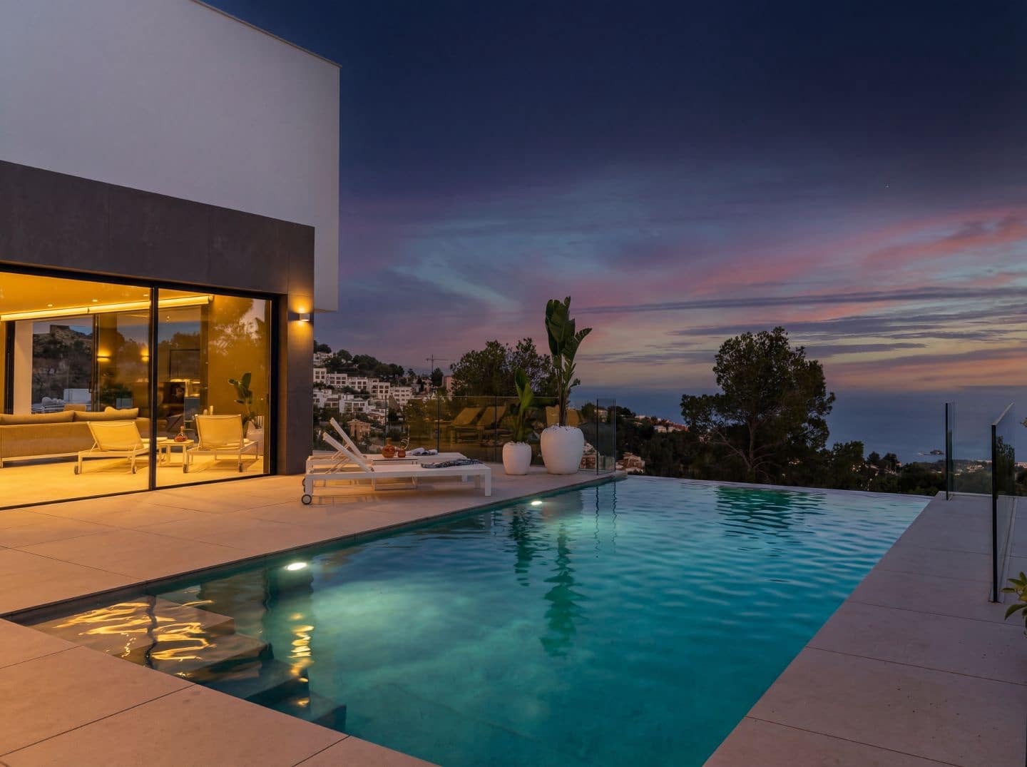 4 soveværelse Villa til salg i Altea med swimmingpool - € 2.135.000 (Ref: 10041350)
