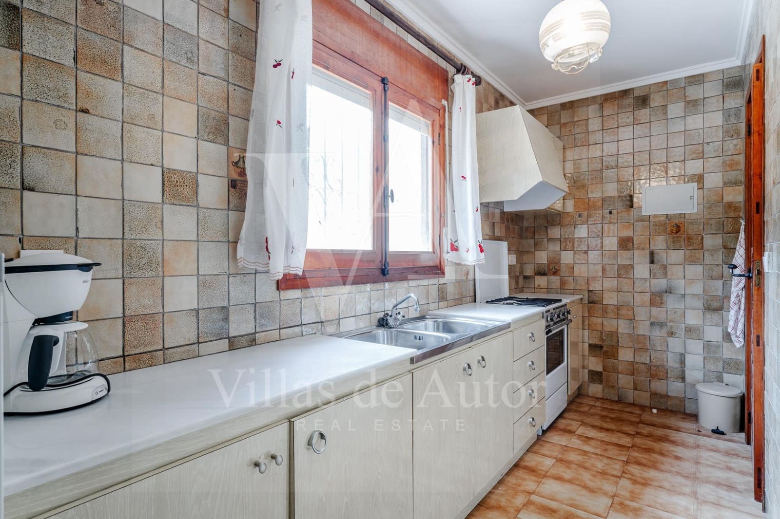 Chalet de 4 habitaciones en Calpe / Calp en venta con piscina garaje - 900.000 € (Ref: 10041352)