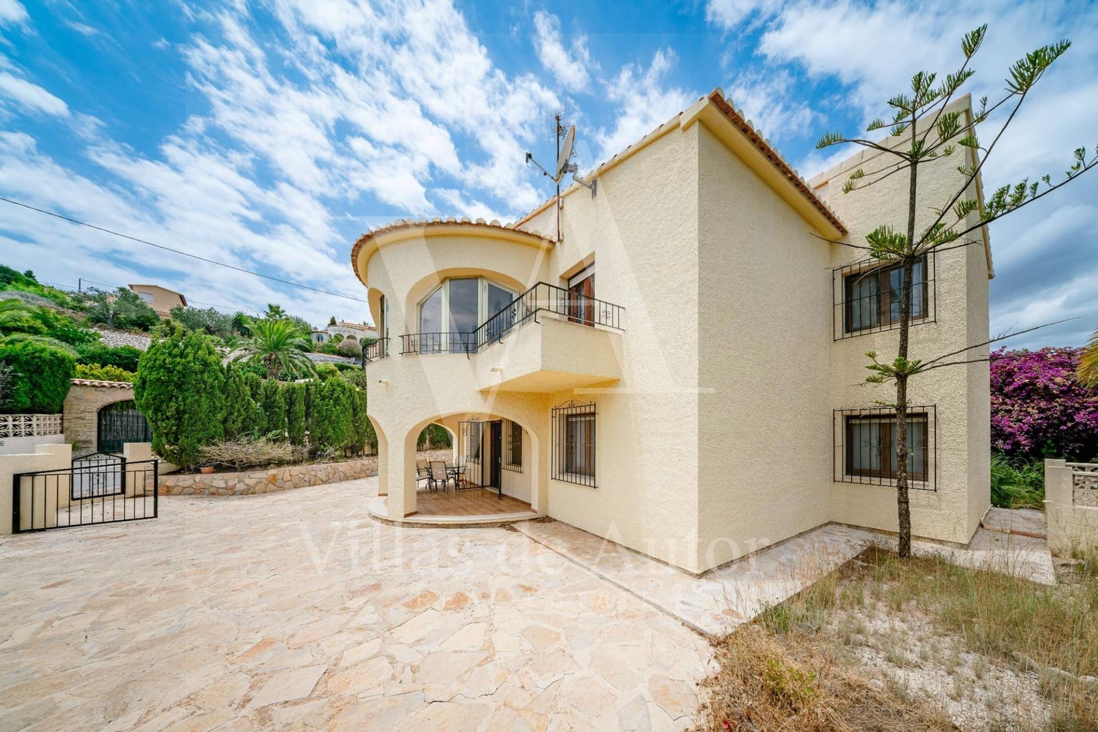 Chalet de 4 habitaciones en Calpe / Calp en venta con piscina garaje - 900.000 € (Ref: 10041352)