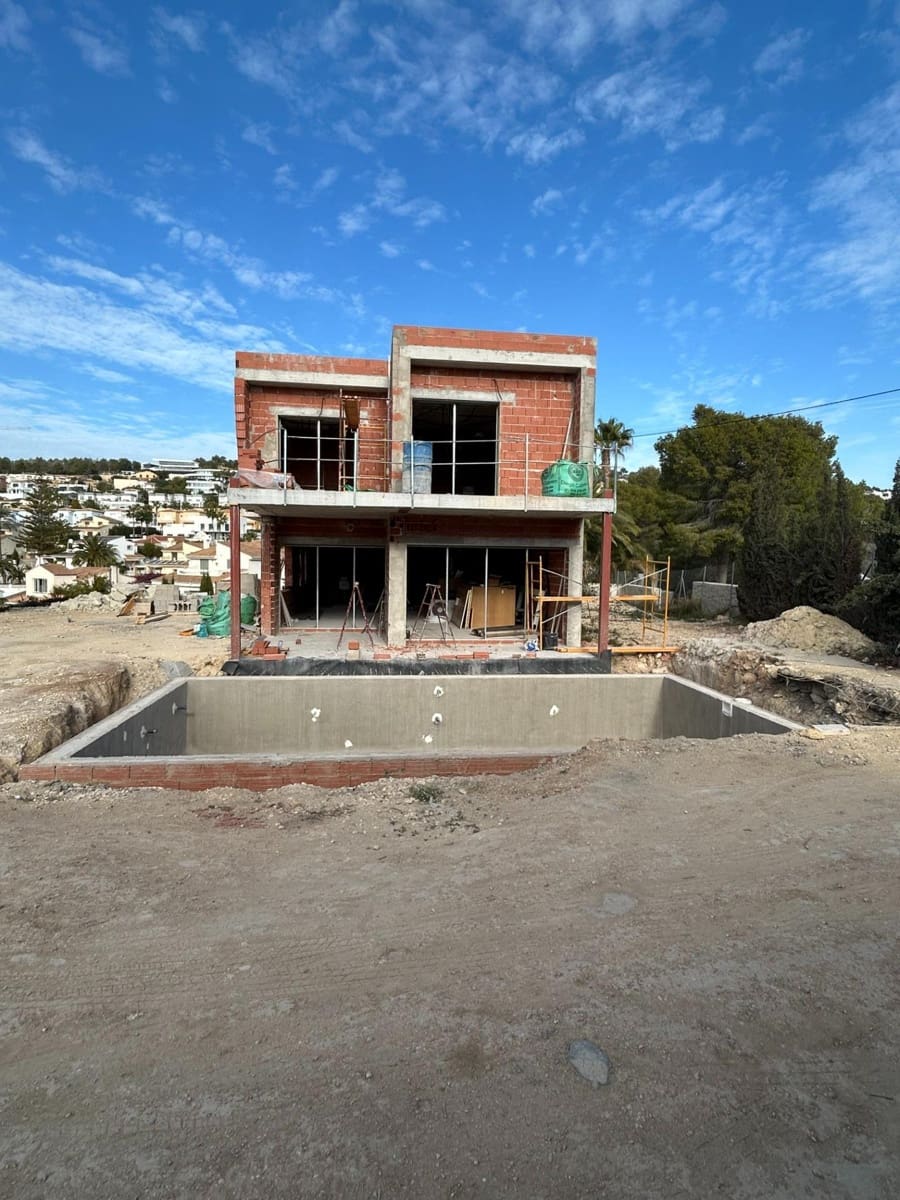 3 Zimmer Villa zu verkaufen in Calpe / Calp mit Pool - 925.000 € (Ref: 10041359)