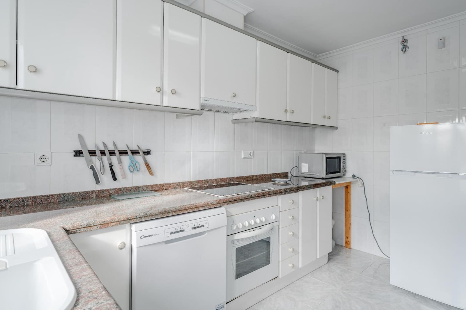 6 makuuhuone Huvila myytävänä paikassa Calpe / Calp mukana uima-altaan 
autotalli - 649 000 € (Ref: 10041362)
