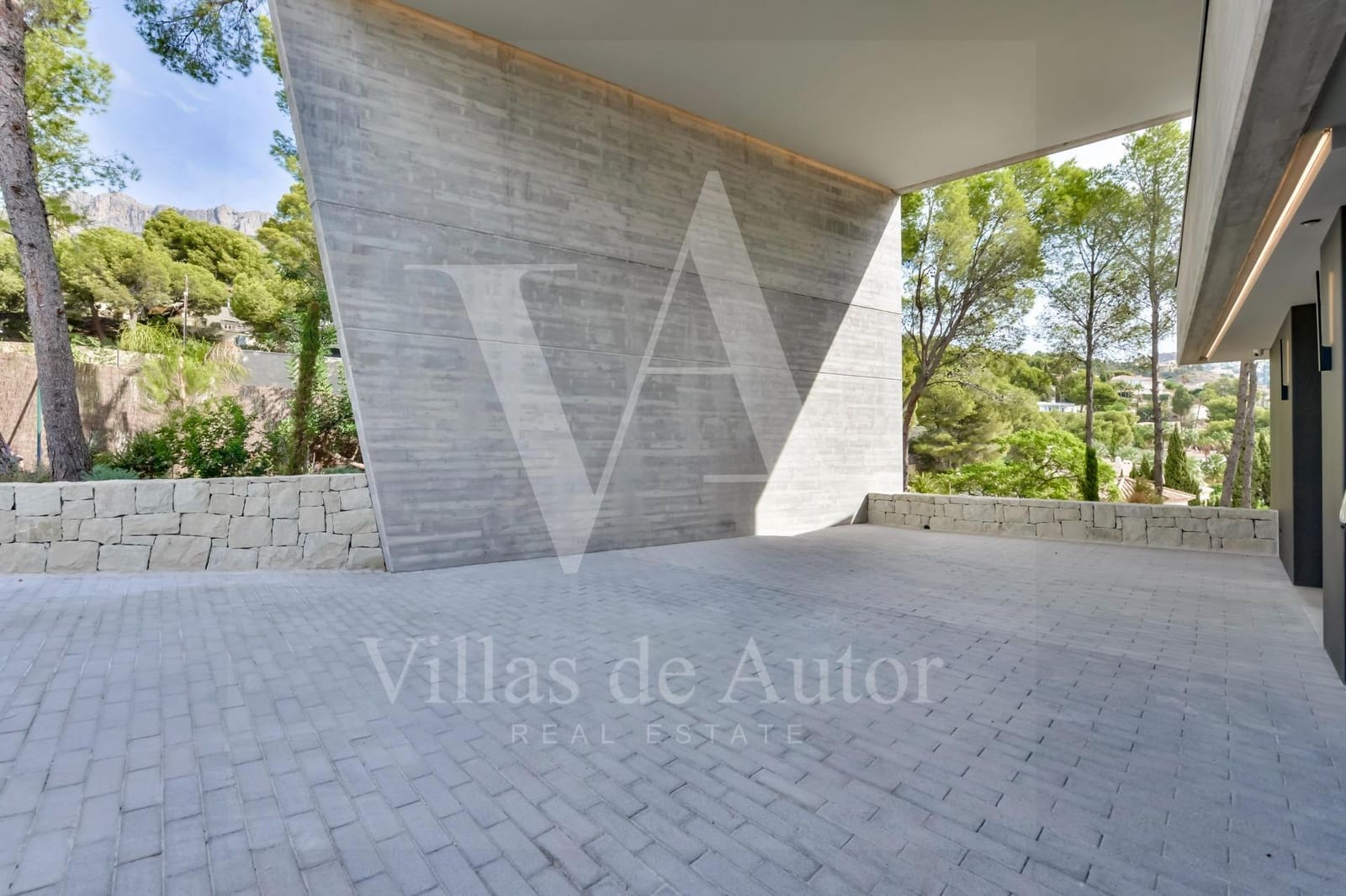 4 bedroom Villa for sale in Galera de las Palmeras with pool garage - € 2,345,000 (Ref: 10041365)