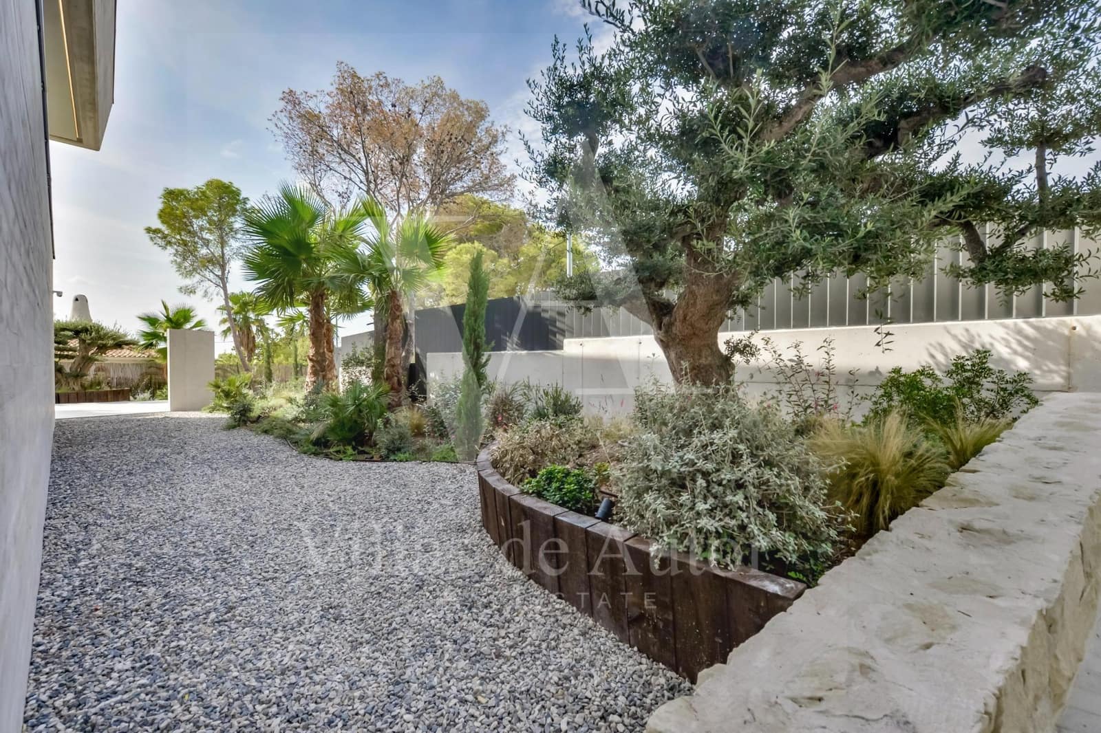 4 bedroom Villa for sale in Galera de las Palmeras with pool garage - € 2,345,000 (Ref: 10041365)