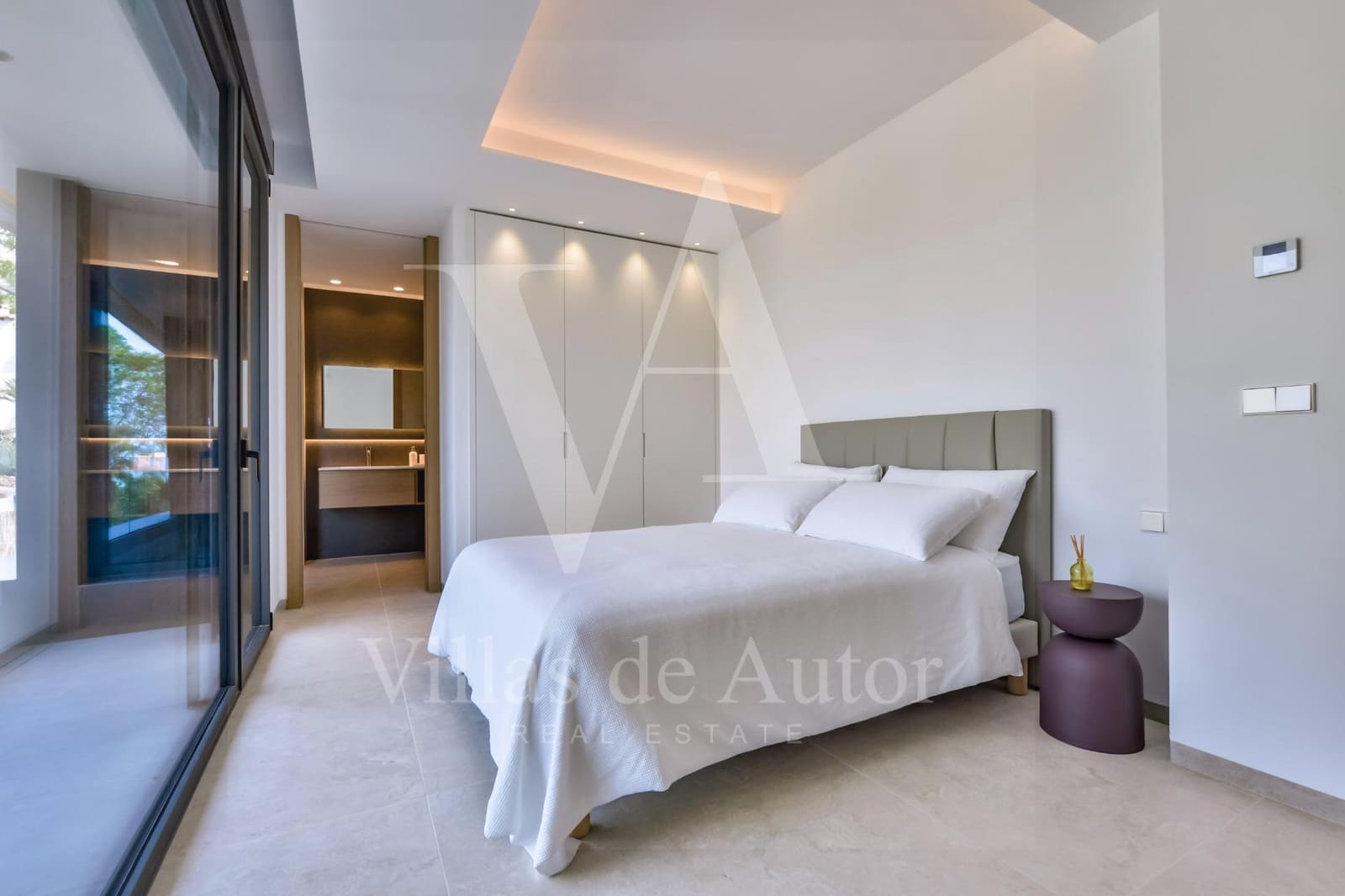 4 bedroom Villa for sale in Galera de las Palmeras with pool garage - € 2,345,000 (Ref: 10041365)