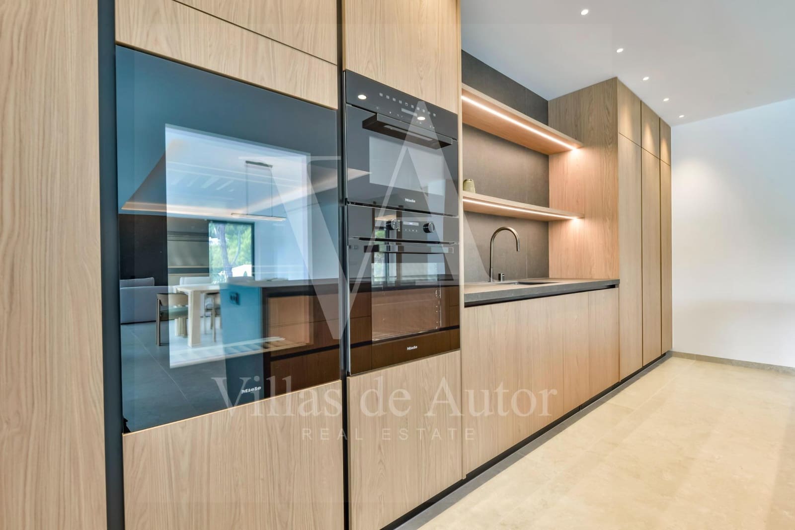 4 bedroom Villa for sale in Galera de las Palmeras with pool garage - € 2,345,000 (Ref: 10041365)