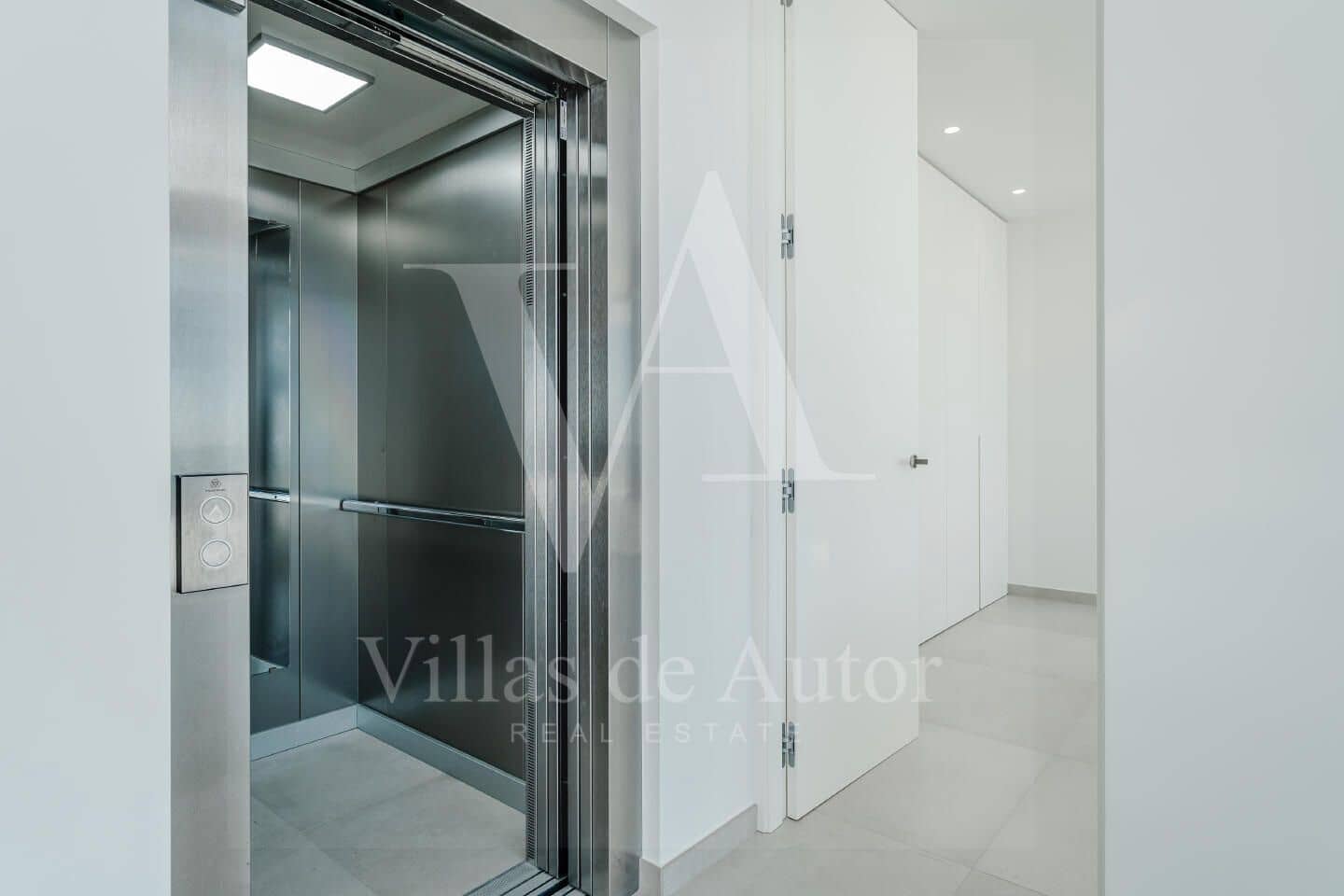 4 Zimmer Villa zu verkaufen in Benissa mit Pool Garage - 2.900.000 € (Ref: 10041370)