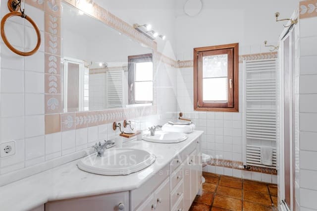 7 soveværelse Finca/Landehus til salg i Benissa med swimmingpool garage - € 995.000 (Ref: 10041371)