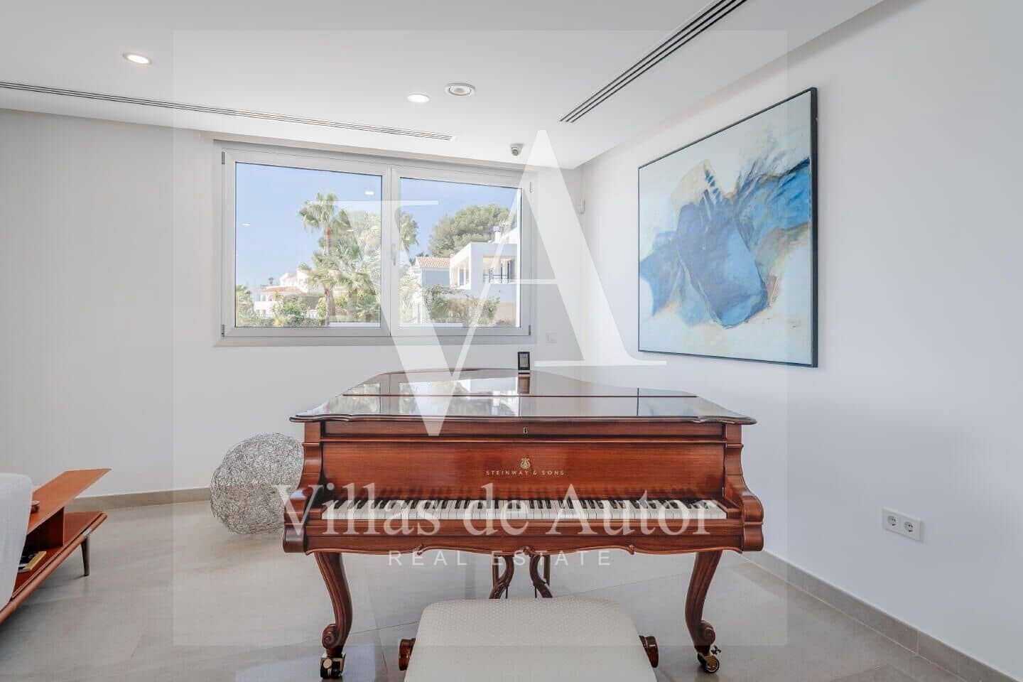 7 bedroom Villa for sale in Calpe / Calp with pool garage - € 2,490,000 (Ref: 10041375)