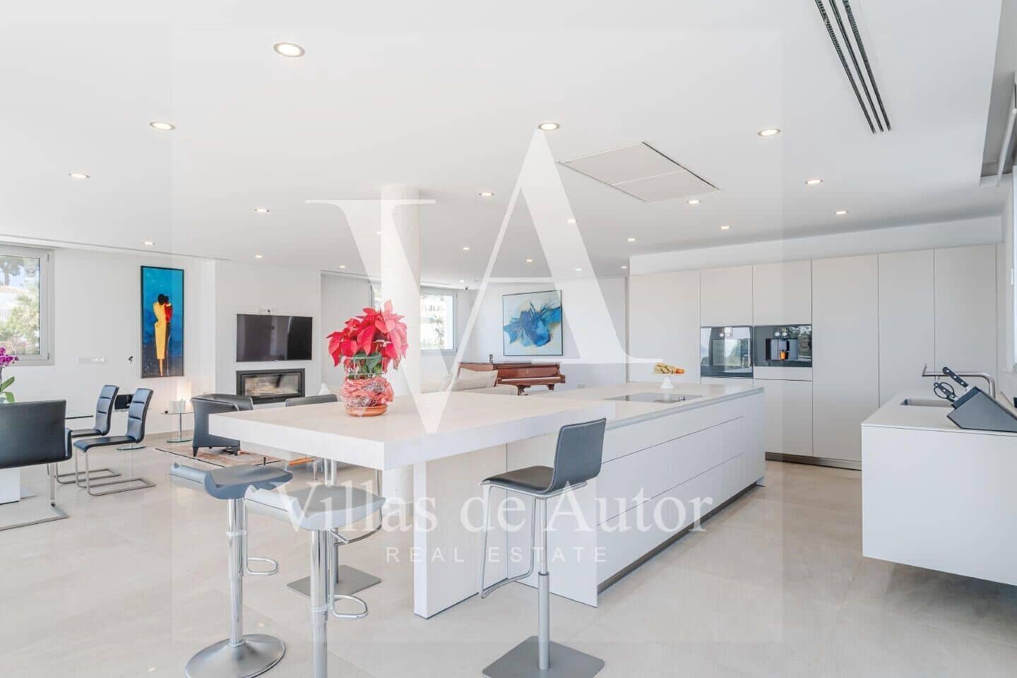 7 bedroom Villa for sale in Calpe / Calp with pool garage - € 2,490,000 (Ref: 10041375)