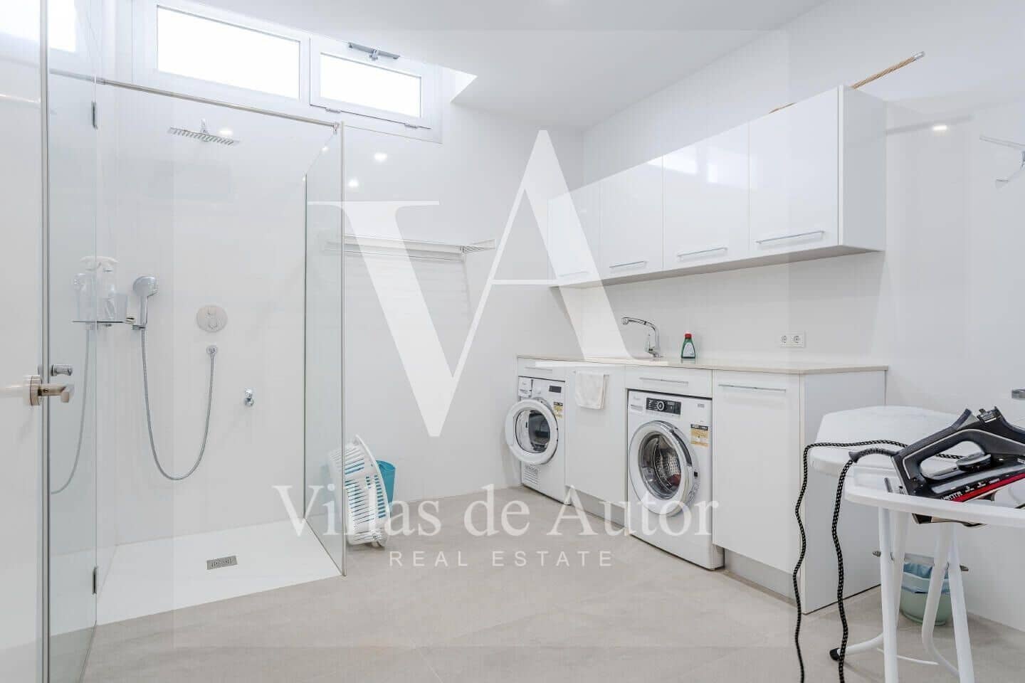 7 bedroom Villa for sale in Calpe / Calp with pool garage - € 2,490,000 (Ref: 10041375)