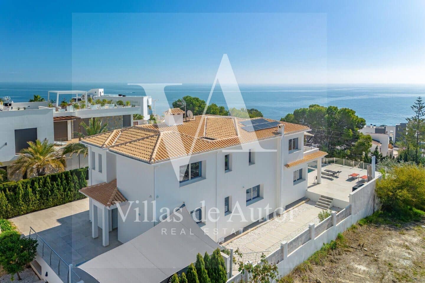 7 bedroom Villa for sale in Calpe / Calp with pool garage - € 2,490,000 (Ref: 10041375)