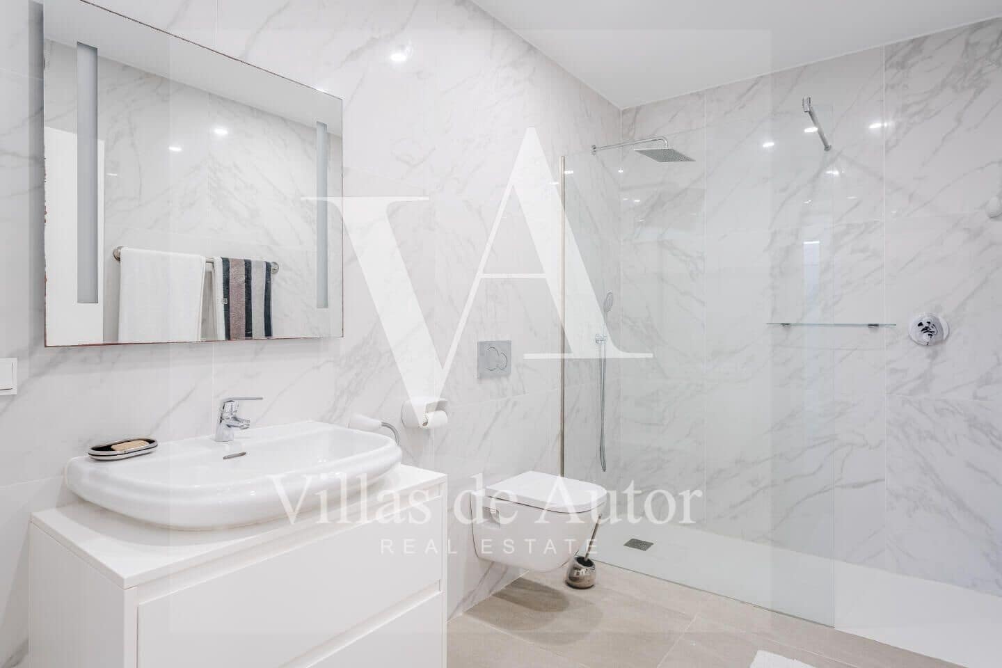 7 bedroom Villa for sale in Calpe / Calp with pool garage - € 2,490,000 (Ref: 10041375)