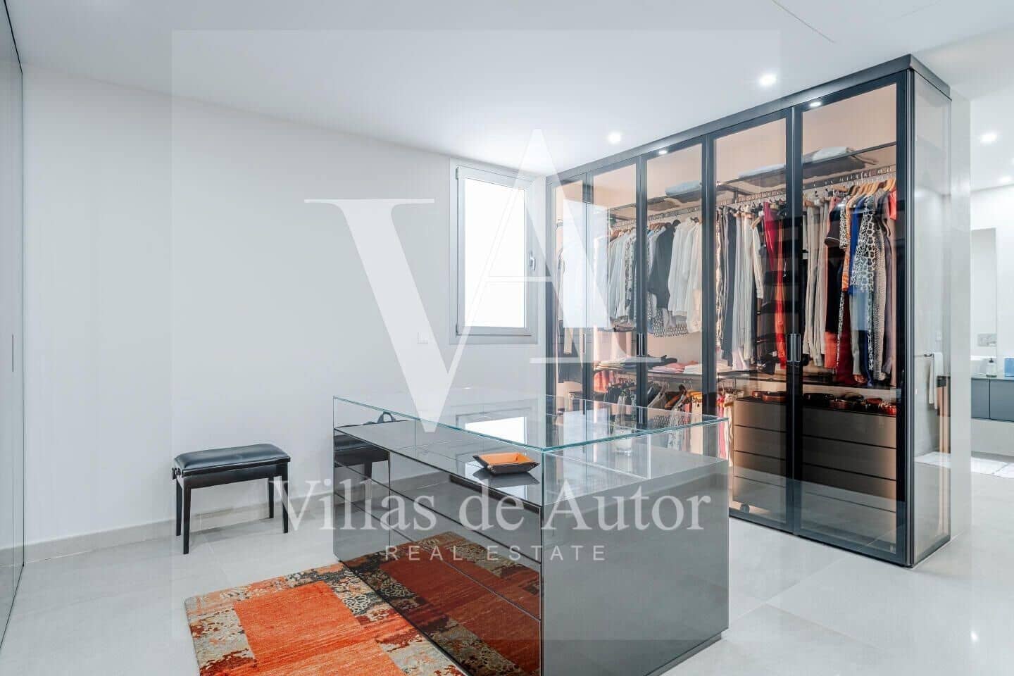 7 bedroom Villa for sale in Calpe / Calp with pool garage - € 2,490,000 (Ref: 10041375)