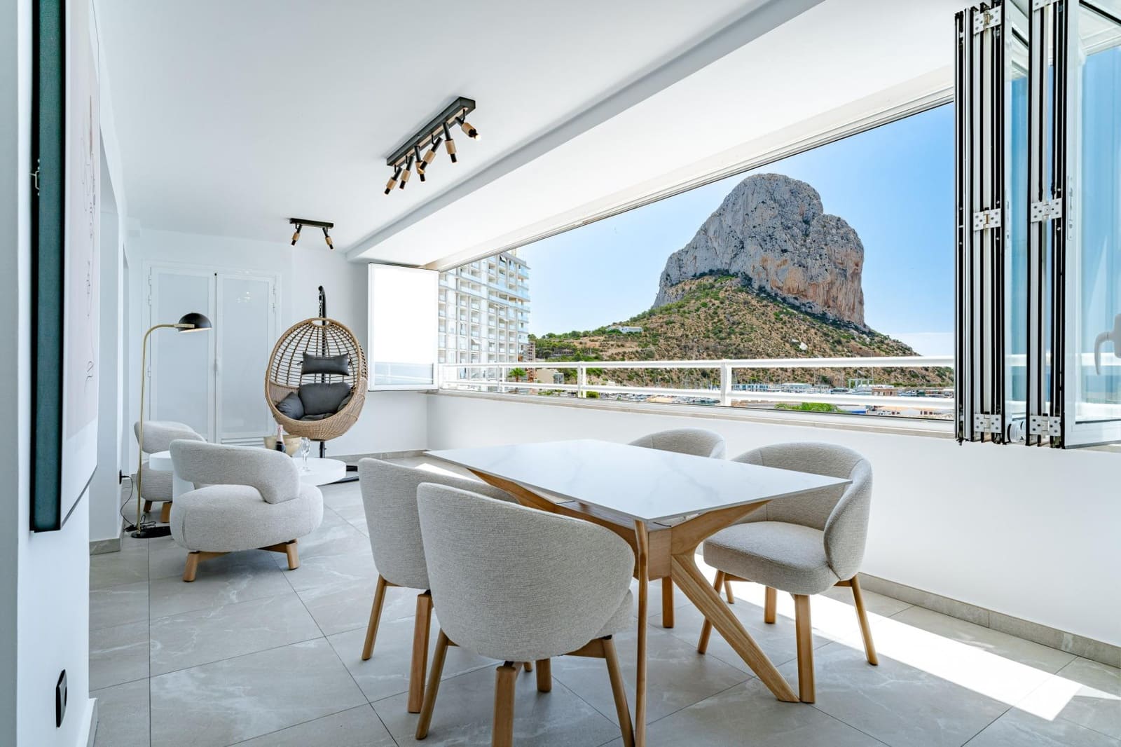 2 quarto Apartamento para venda em Calpe / Calp com piscina garagem - 745 000 € (Ref: 10041376)